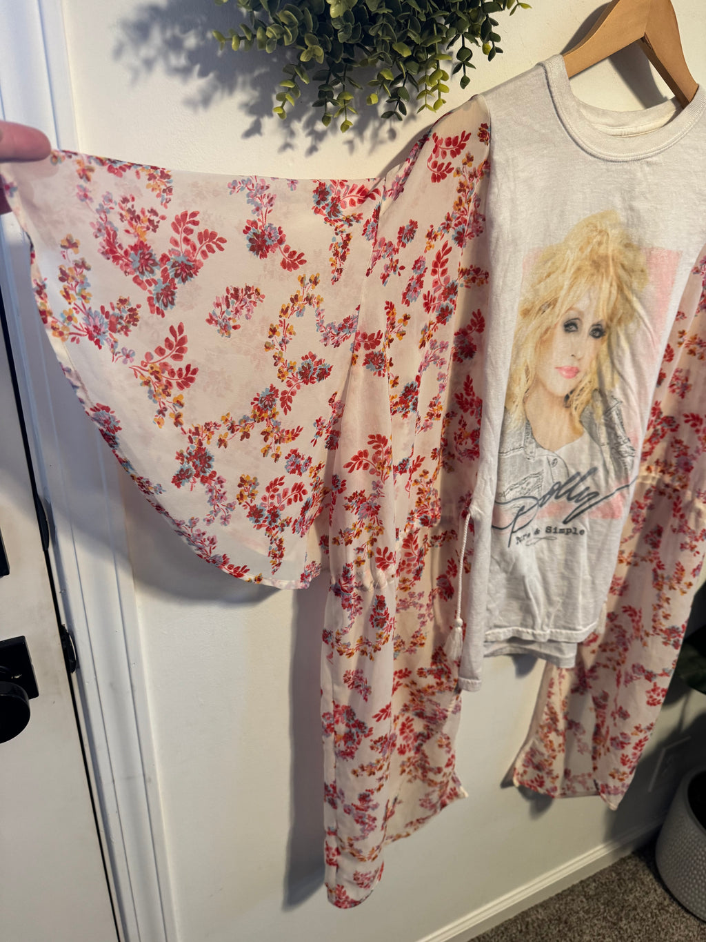 Dolly Parton - Adjustable Waist